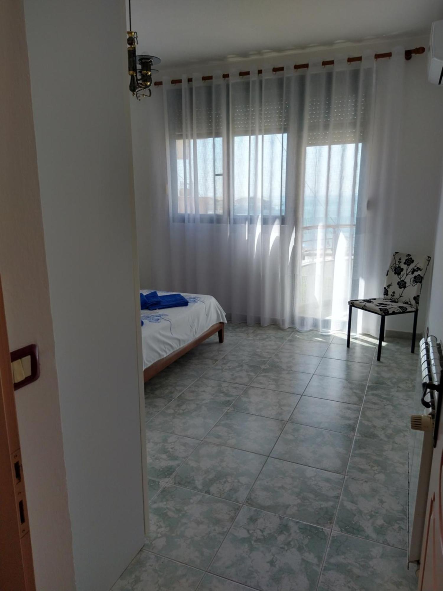 Appartement Durazzo Vollga 1 *